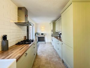 Kitchen- click for photo gallery